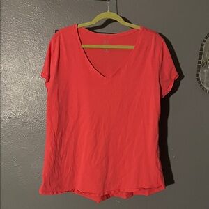 💁‍♀️WOMENS New York & Company Red V-Neck Short Sleeve Top